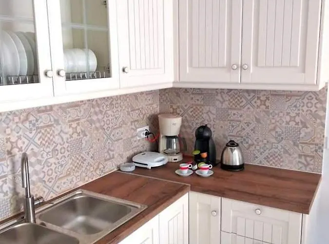 Myrsini's Sea View Appartement *