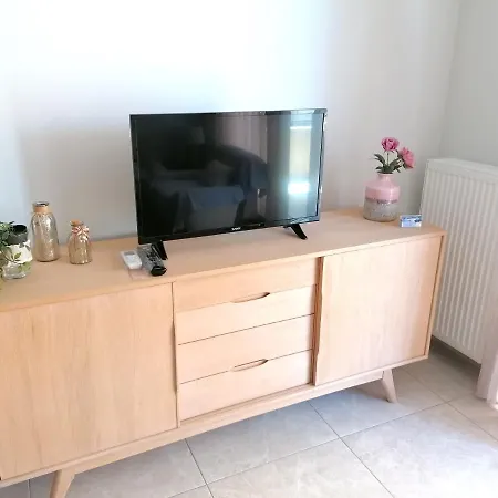 Myrsini's Sea View Néa Péramos