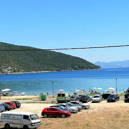 Myrsini's Sea View Néa Péramos
