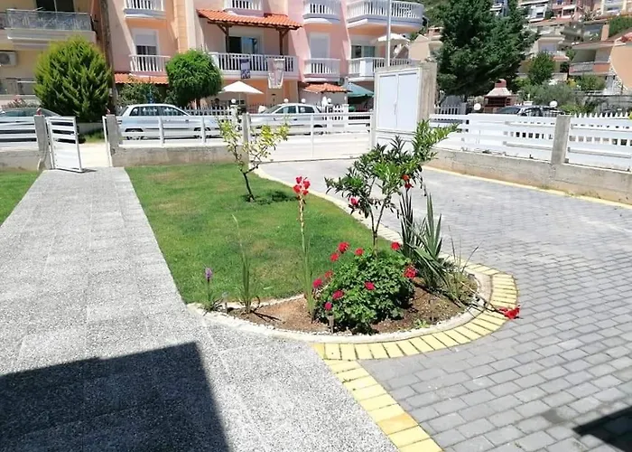 Myrsini's Sea View Apartmán Néa Péramos