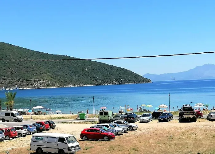 Myrsini's Sea View Néa Péramos